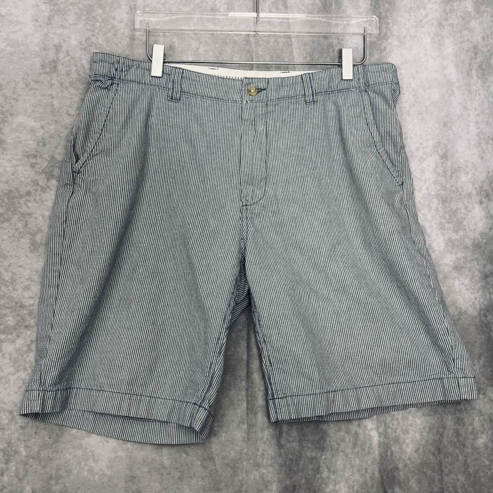 Cremieux Men's 36 Nantucket Gray White Stripe Flat Front Shorts